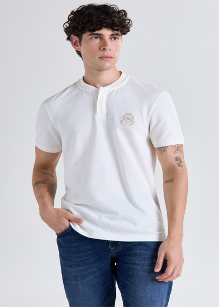 Polo cuello NERU de tela con textura para hombre